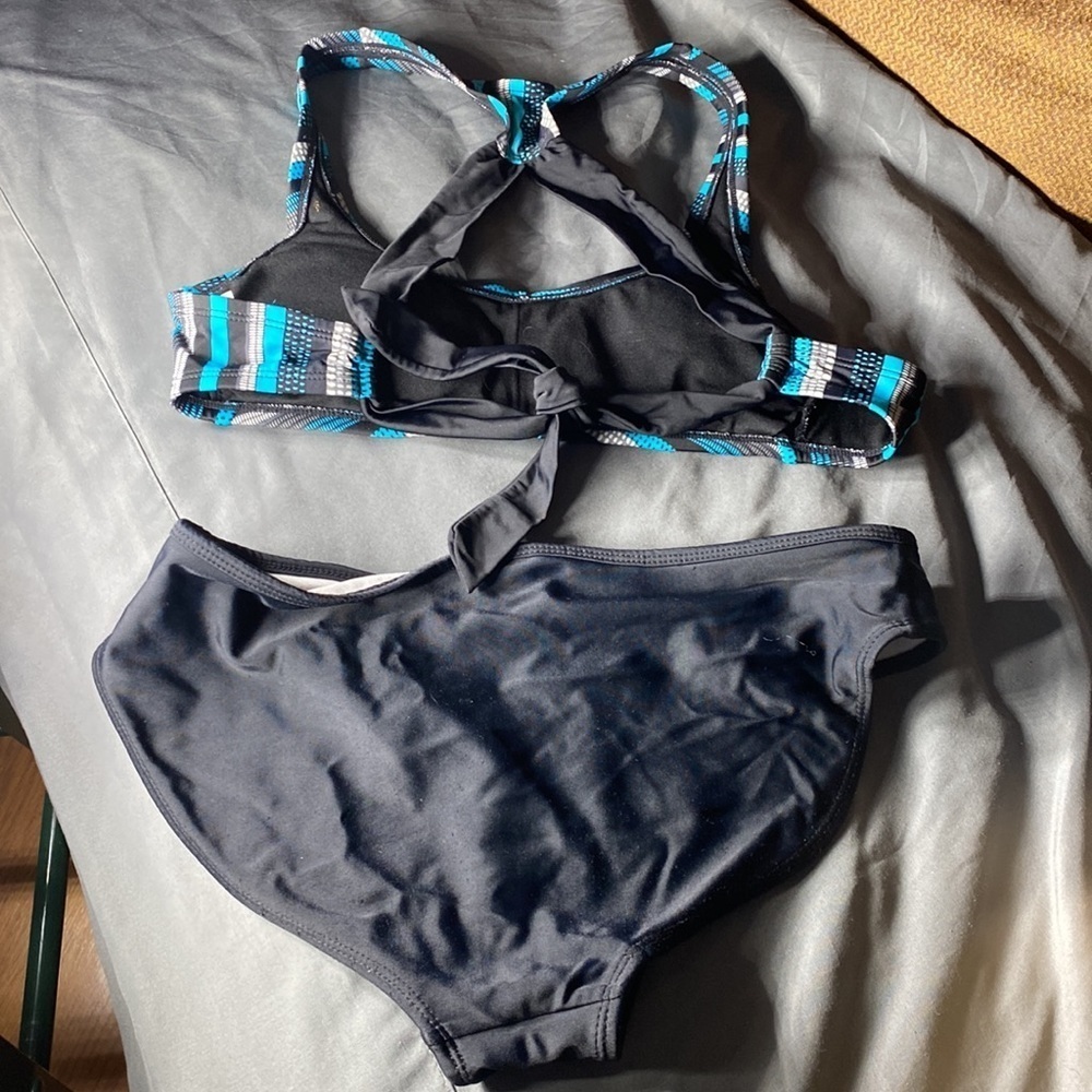 Mossimo swimsuit🏖 - Picture 4 of 9